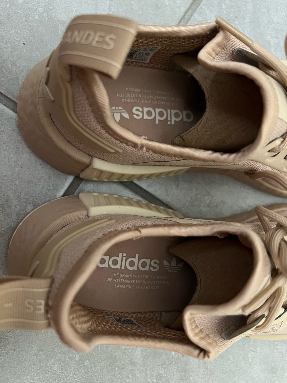 Women's Adidas Originals NMD R1 Casual Shoes Size 8.5 – Blush Pink/Beige/Tan - Picture 6 of 8